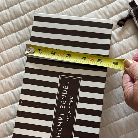 Henri Bendel Black and White Striped Set - Picture 4 of 5